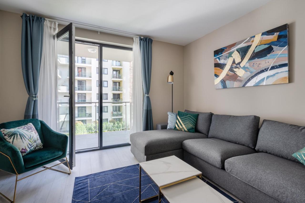 Navy Angel Apartment With Balcony Boedapest Buitenkant foto